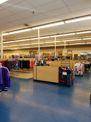 Thrift Store «Goodwill Arvada - Wadsworth», reviews and photos, 7547 W 80th Ave, Arvada, CO 80003, USA