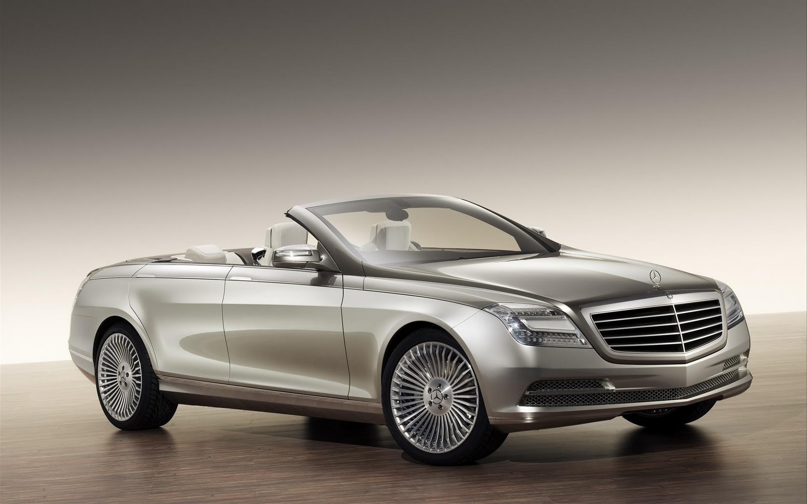 Silver Mercedes Concept Ocean