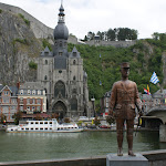 DSC05559.JPG - 3.06.2015. Dinant - pomnik Charlesa de Gaulle; (w tle kolegiata Notre - Dame)