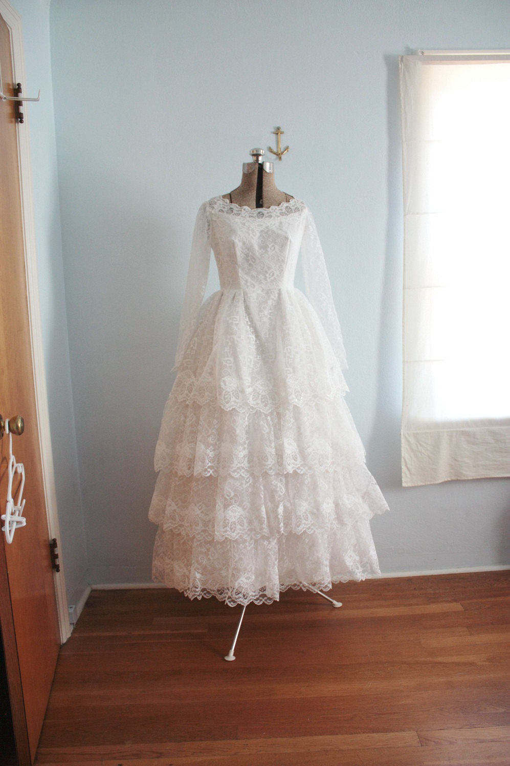 vintage 50s wedding gown