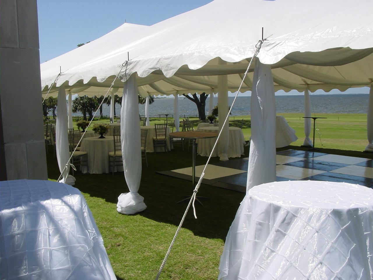 Indoor Vs. Tent Weddings
