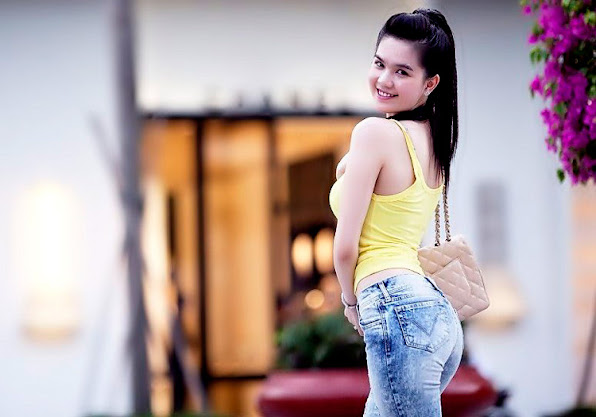 Top 5 khuon nguc Viet dep nguyen ban Thoi trang nguc dep nguc tu nhien vong 1 ngoc trinh cao thuy duong lam dep tham my dep khong tham my