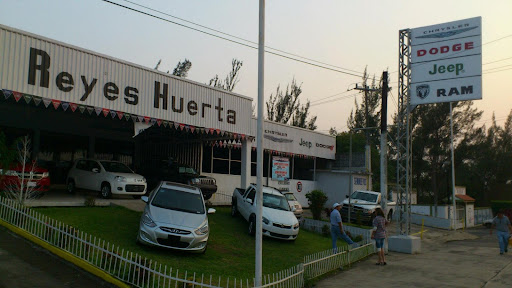 Reyes Huerta de Veracruz, Avenida Juárez 102, 28 de Agosto, 95700 San Andrés Tuxtla, Ver., México, Concesionario de autos | VER