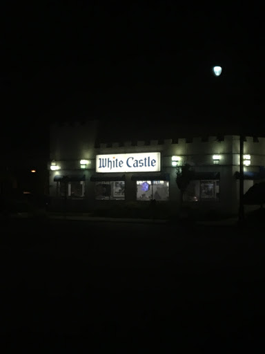 Fast Food Restaurant «White Castle», reviews and photos, 490 Sunrise Hwy, Lynbrook, NY 11563, USA