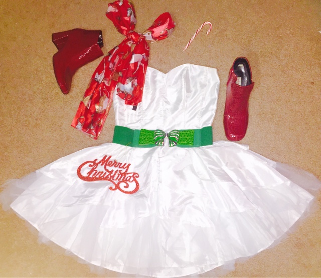 what to wear for a christmas party, christmas party outfit ideas, christmas theme outfit, ananya