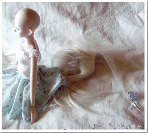 Ball Jointed Doll Wig Comes Off While Brushing