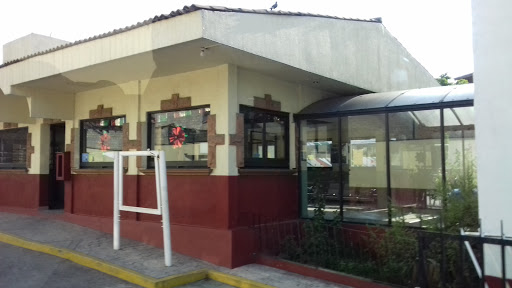 Terminal de Autobuses Valle de Bravo, Calle 16 de Septiembre, Centro, 51200 Valle de Bravo, Méx., México, Parada de autobús | EDOMEX