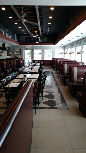 Restaurant «The Main Line Diner & Pizza Company», reviews and photos, 940 Homestead Ave, Maybrook, NY 12543, USA