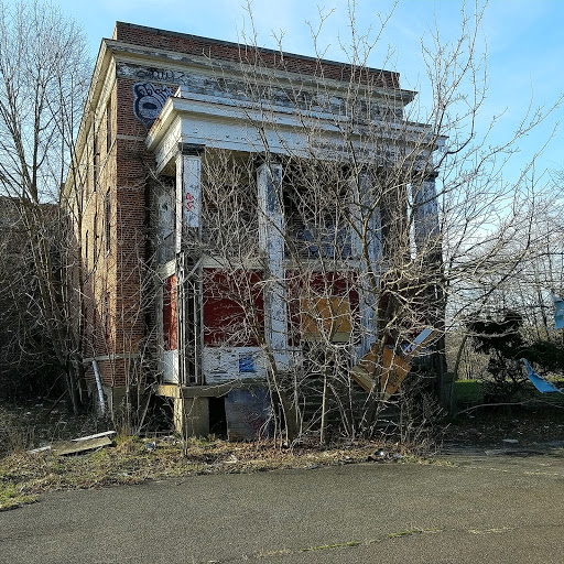 Psychiatric Hospital «Kings Park Psychiatric Center», reviews and photos