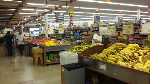 Asian Grocery Store «Lotte Plaza Market - Ashburn», reviews and photos, 43930 Farmwell Hunt Plaza #100, Ashburn, VA 20147, USA
