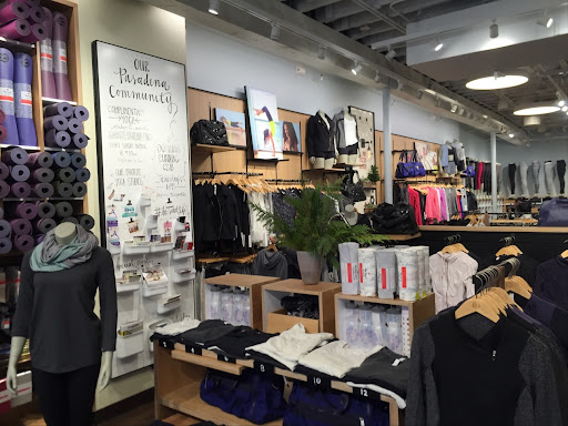 Sportswear Store «lululemon», reviews and photos, 103 W Colorado Blvd, Pasadena, CA 91105, USA