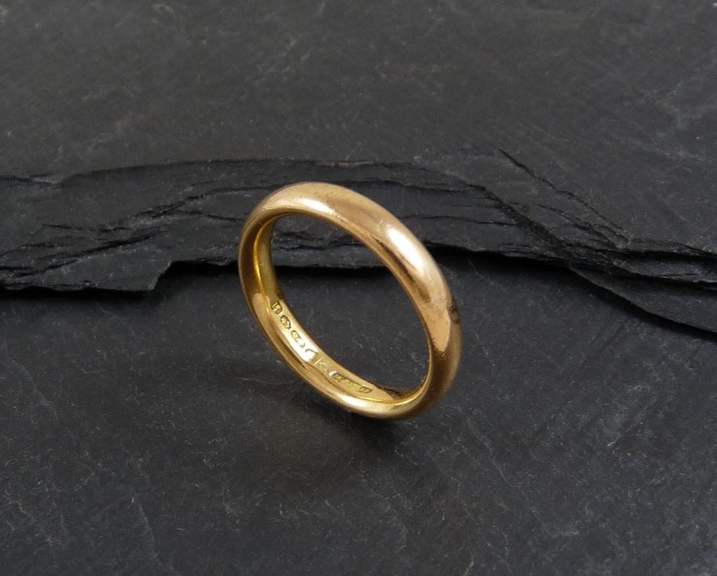 Antique Gold Wedding Ring