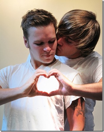 gay love1