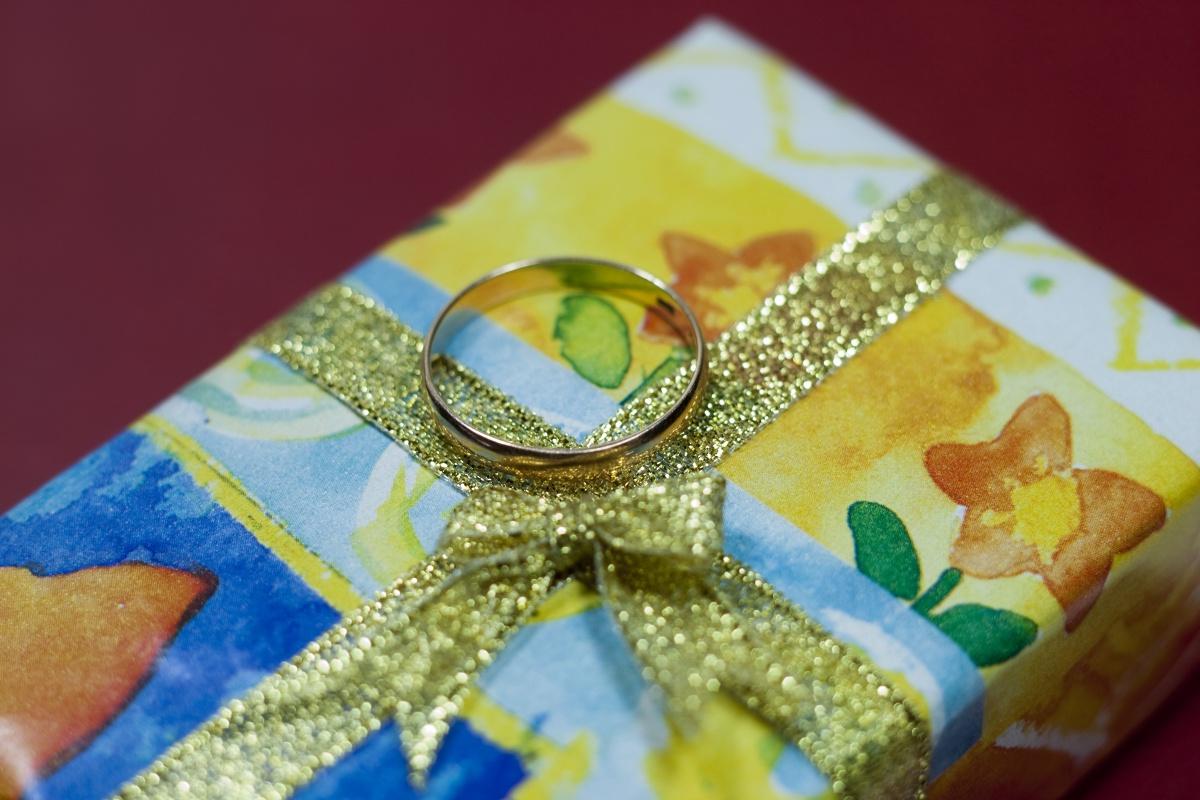 Gold ring a a gift.