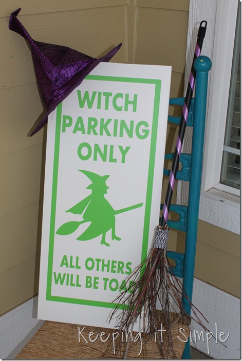 Halloween-decor-Witch-brown-and-witch-parking-sign (7)