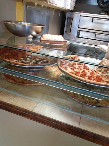 Pizza Restaurant «Marlo Pizzeria», reviews and photos, 1447 US-9W, Marlboro, NY 12542, USA