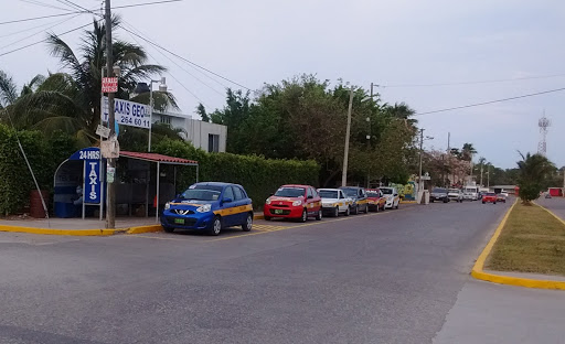 Taxis Geo, Av Perimetral Duport 400, Villas de Altamira, 89600 Altamira, Tamps., México, Parada de taxis | TAMPS
