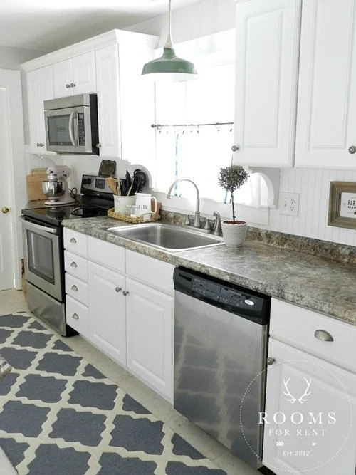 white kitchen cabinets