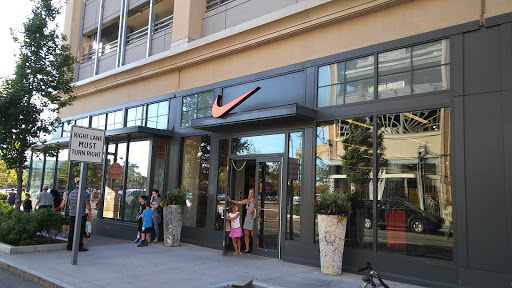 Sportswear Store «Nike Factory Store», reviews and photos, 300 Artisan Way, Somerville, MA 02145, USA