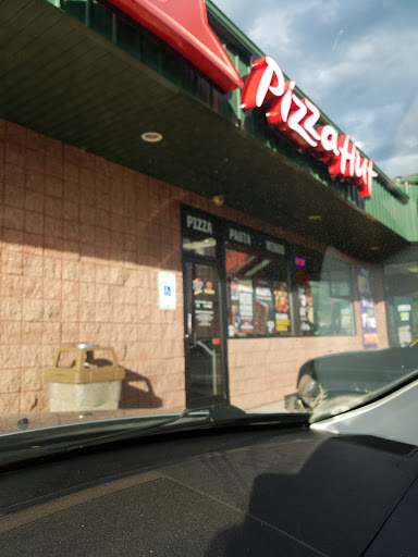 Pizza Restaurant «Pizza Hut», reviews and photos, 315 S Courtney St, Rhinelander, WI 54501, USA