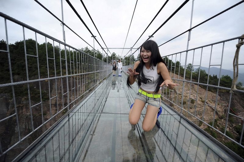      glass-suspension-bridge-china-6%5B6%5D.jpg?imgmax=800