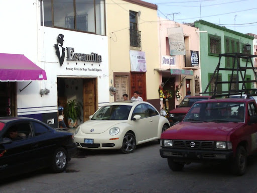 trajes escamilla, Morelos 9, Centro, 37800 Dolores Hidalgo Cuna de la Independencia Nacional, Gto., México, Tienda de esmóquines | GTO