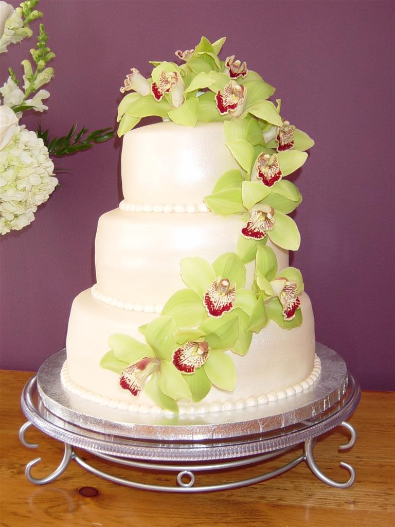 Orchids Chic Wedding Cake