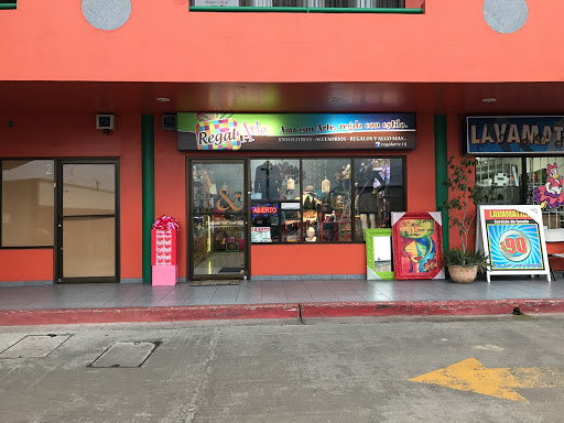 Regal Arte, Calle Alba Roja 12889, Hipodromo Dos, 22195 Tijuana, B.C., México, Tienda de baratijas | BC