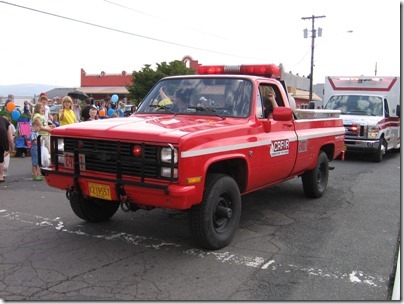 IMG_8166 Columbia River Fire & Rescue 1981-1987 Chevrolet Pickup #E4921 in the Rainier Days in the Park Parade on July 11, 2009