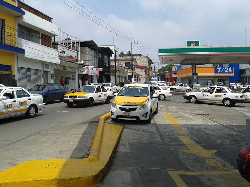 A Taxi + Fácil, Av 3 14, Centro, 94500 Córdoba, Ver., México, Transporte público | VER