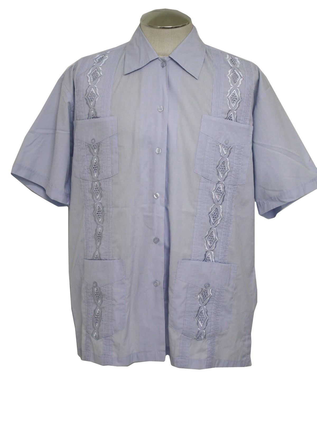 80s -Chic Elegant- Mens powder blue cotton and polyester blend short sleeve