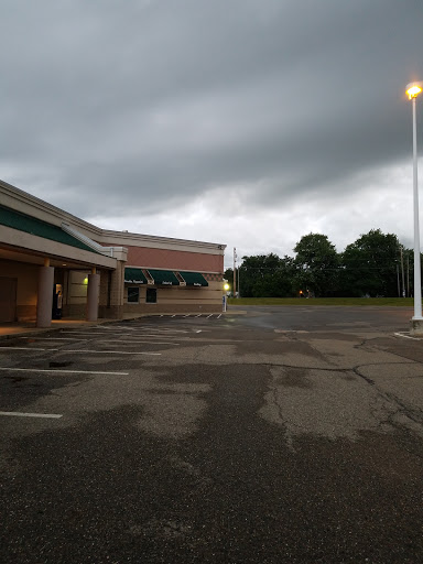 Grocery Store «Fishers Foods», reviews and photos, 8100 Cleveland Ave NW, North Canton, OH 44720, USA