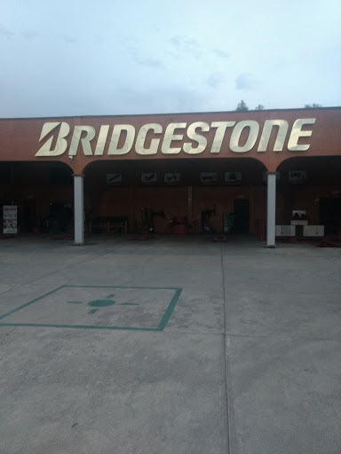 Centro de Servicio Bridgestone, Avenida Juarez 34, Centro, 54605 Tepotzotlán, Méx., México, Tienda de repuestos para carro | EDOMEX