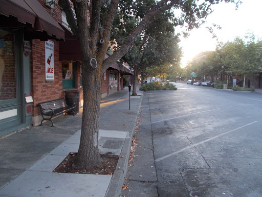 33 Main St, Winters, CA 95694, USA