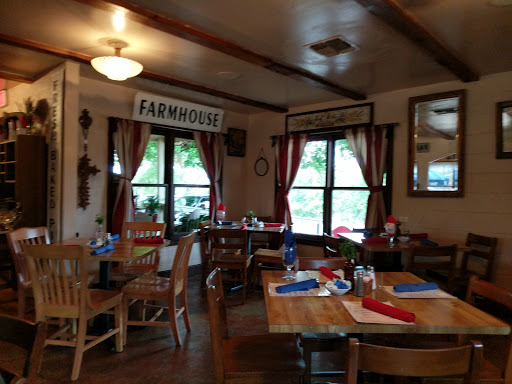 Restaurant «the Backyard Bistro», reviews and photos, 167 Panther Ridge, Pipe Creek, TX 78063, USA