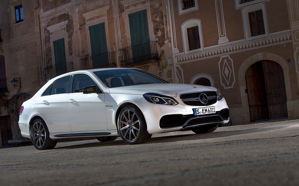 [2014-Mercedes-Benz-E63-AMG-HD-Wallpaper%255B4%255D.jpg]