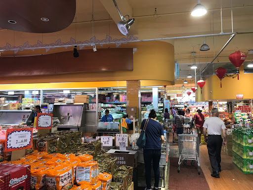 Asian Grocery Store «IOG Supermarket», reviews and photos, 19525 69th Ave, Fresh Meadows, NY 11365, USA