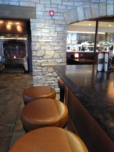 American Restaurant «Porter Creek Hardwood Grill», reviews and photos, 1555 44th St S, Fargo, ND 58103, USA