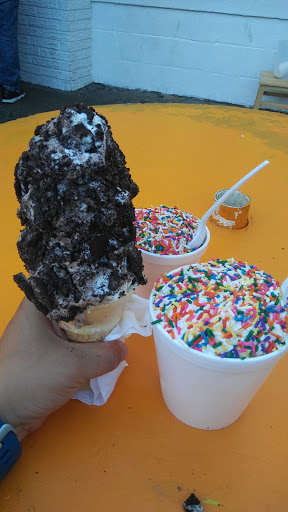 Ice Cream Shop «Dairy Kastle», reviews and photos, 575 Eastern Pkwy, Louisville, KY 40217, USA