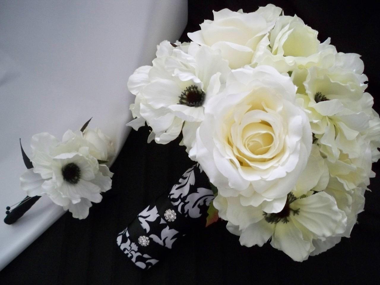 Damask Bouquet with