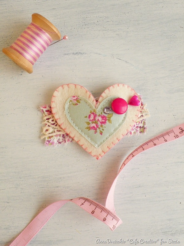 [felt-brooch-heart-dies-fustelle-sizzix%2520%25281%2529%255B7%255D.jpg]