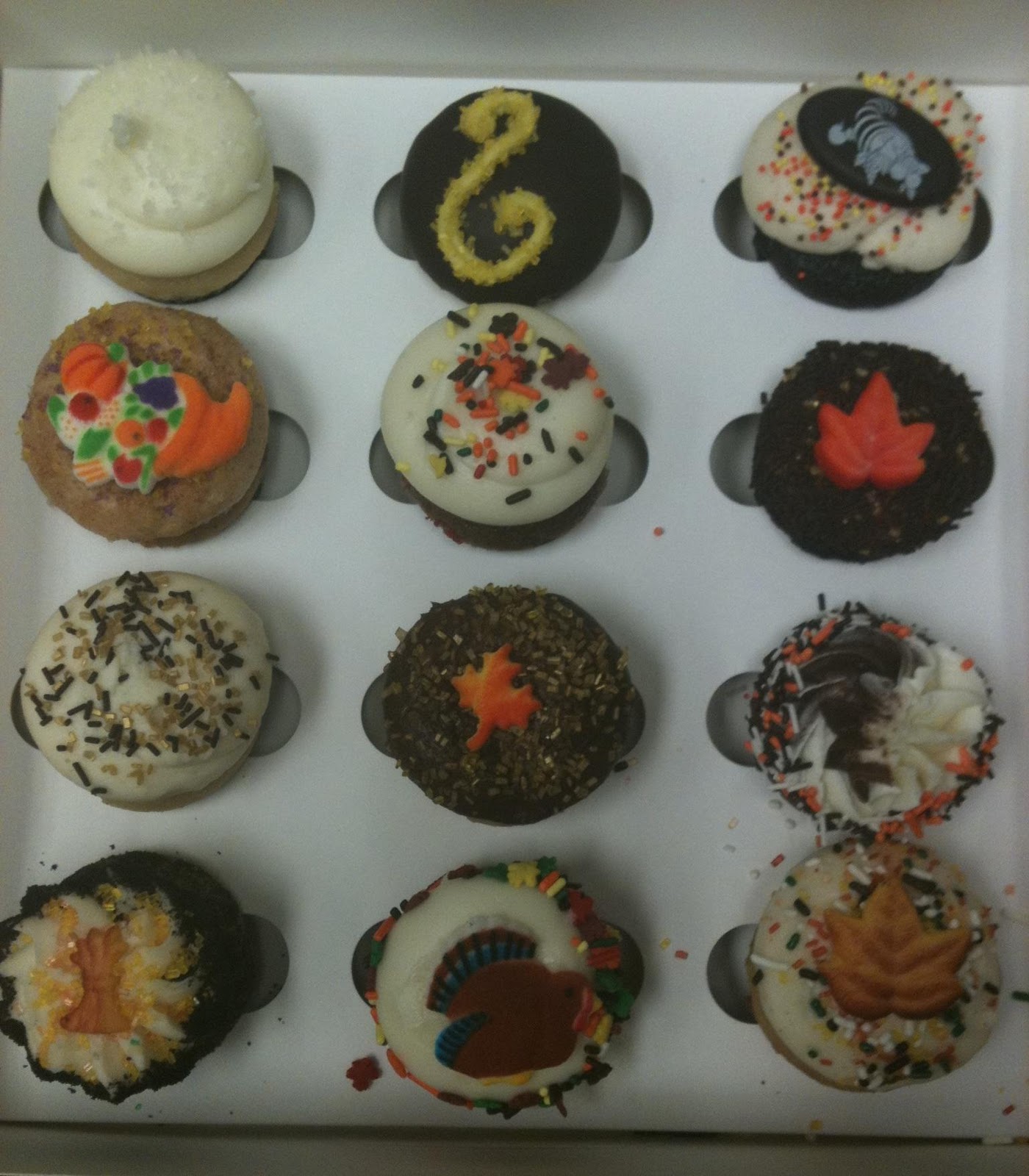 SweetByHolly cupcakes fall