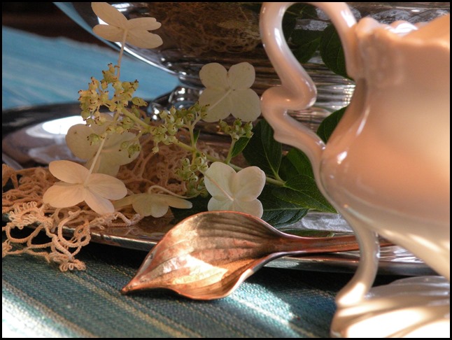 Fall hydrangea centerpiece, Table Art spoon at Chickadee Home Nest