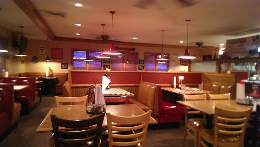 Pizza Restaurant «Pizza Hut», reviews and photos, 588 W Marion St, Mt Gilead, OH 43338, USA