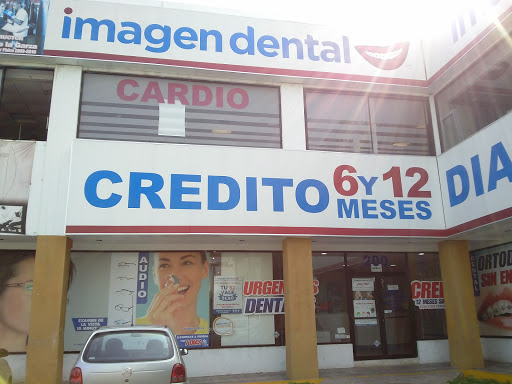 Imagen Dental Diego Díaz, Avenida Diego Diaz de Berlanga L-4 #200, Col.Balcones de Santo Domingo, 66446 San Nicolás, N.L., México, Dentista | NL