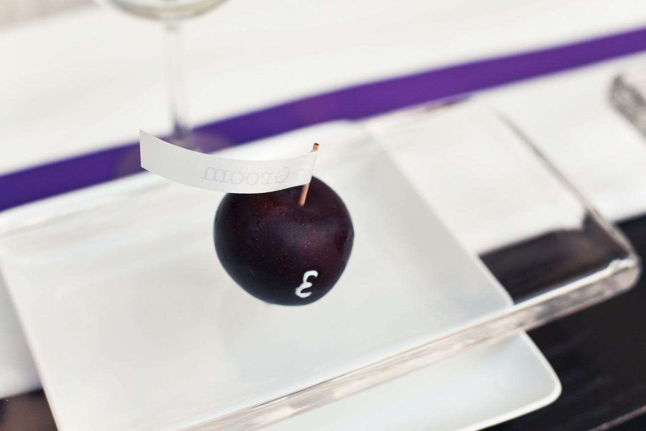 This plum seating card is