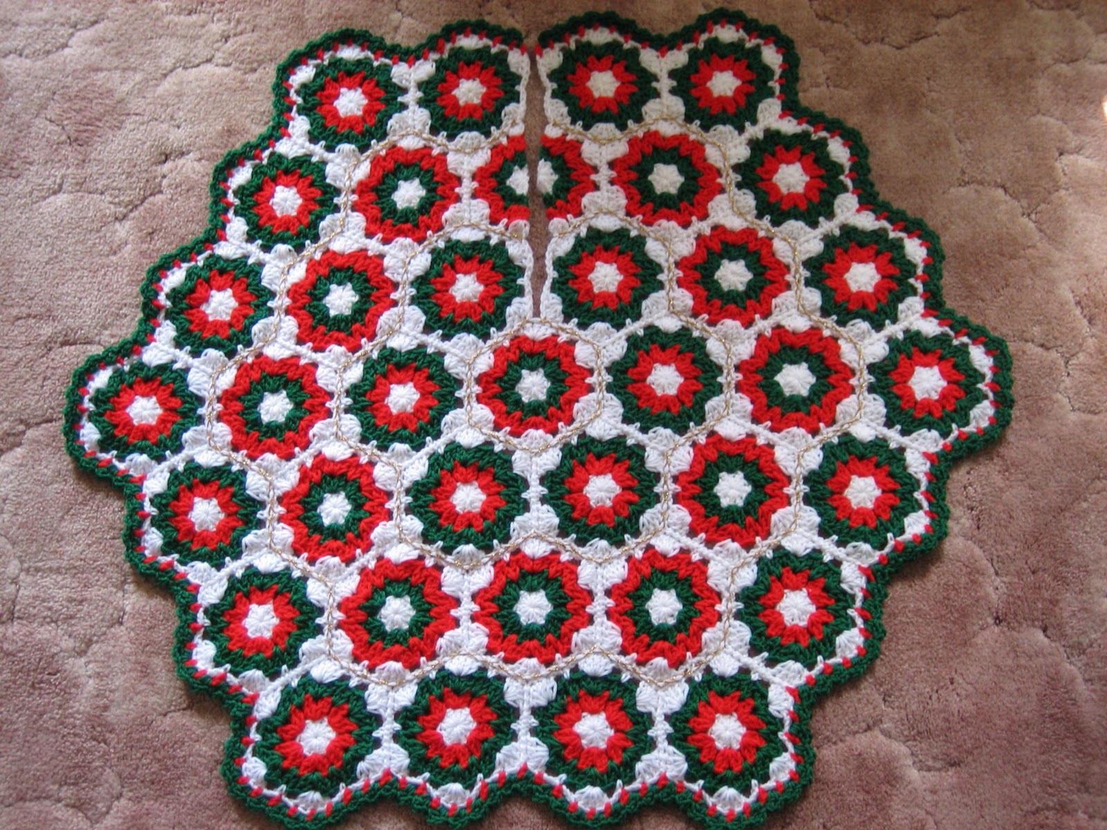 Crochet Christmas Tree Skirt