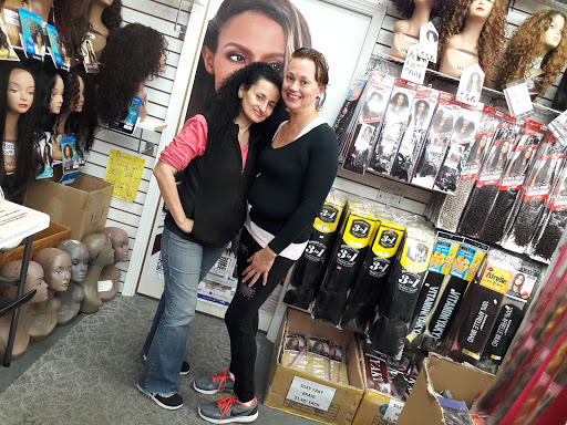 Beauty Supply Store «D J Beauty Supply», reviews and photos, 8211 N Florida Ave, Tampa, FL 33604, USA