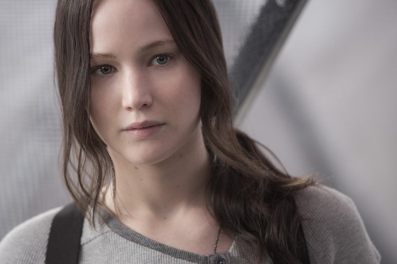 [Katniss%2520%2528800x533%2529%255B5%255D.jpg]