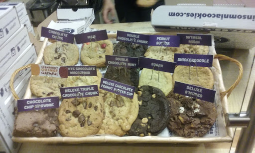 Cookie Shop «Insomnia Cookies», reviews and photos, 4314 Monarch Way, Norfolk, VA 23508, USA